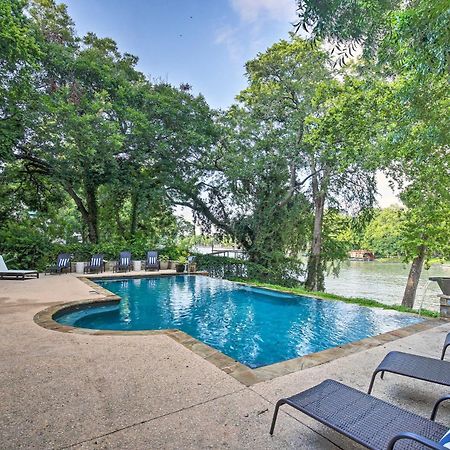 Guadalupe River Paradise With Hot Tub, Dock And Kayaks Villa Seguin Exterior photo