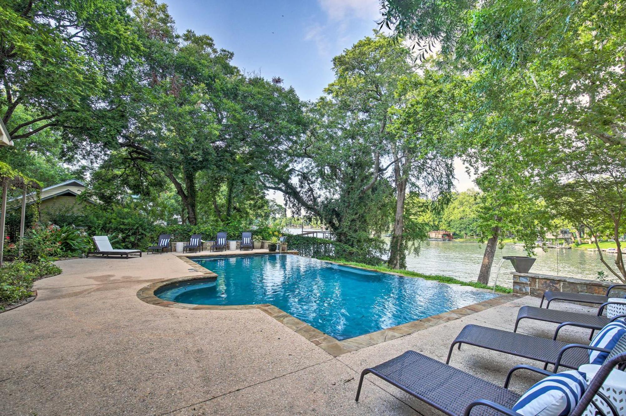 Guadalupe River Paradise With Hot Tub, Dock And Kayaks Villa Seguin Exterior photo